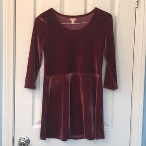 Ruby & Bloom Velvet Dress ❤️